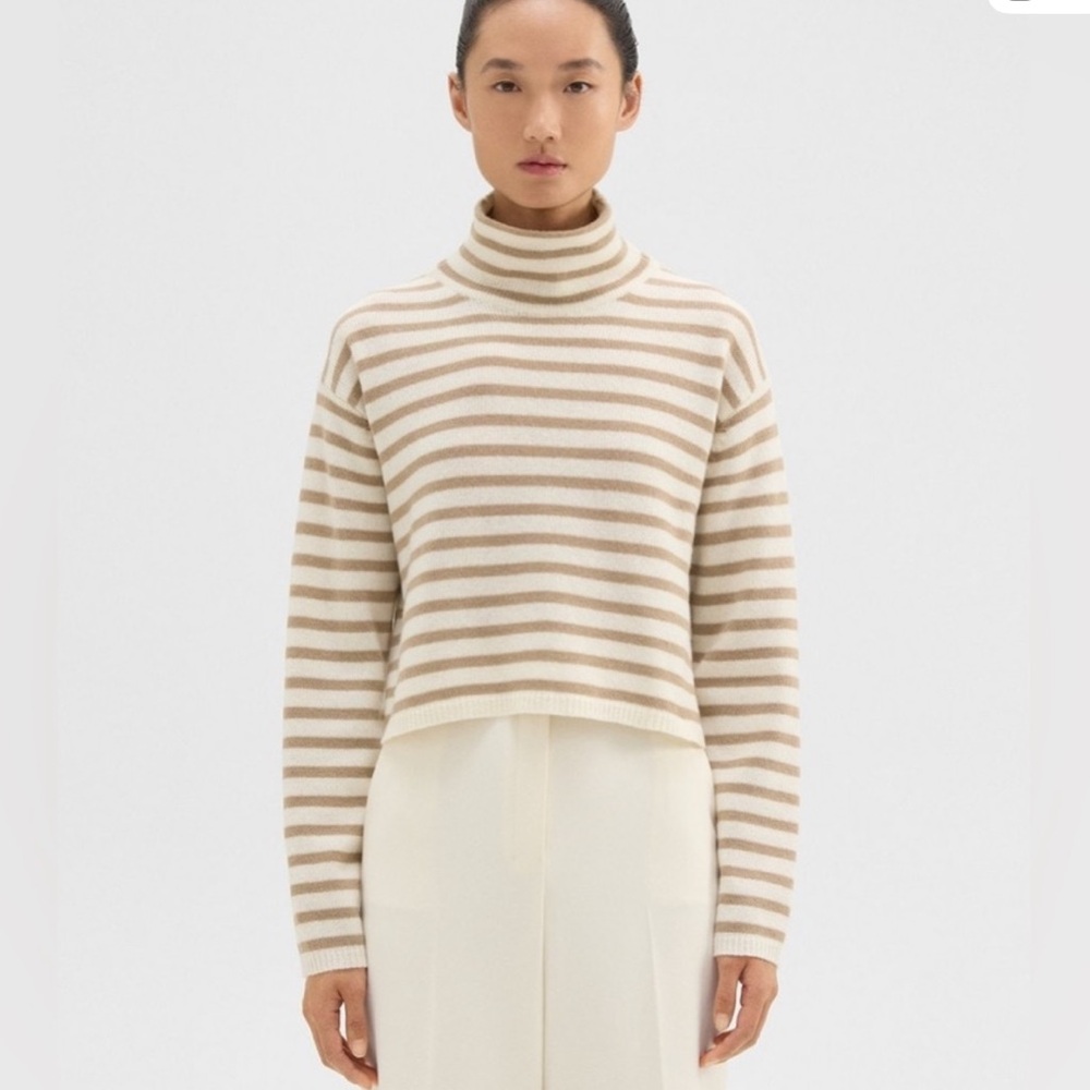 Theory Striped Wool & Cashmere Cropped
Pullover Turtleneck Sweater Ivory size S